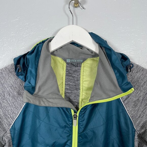 Title Nine Women S Gray Blue Willpower Running Jacket Full Zip Hooded Quilted - Picture 8 of 11